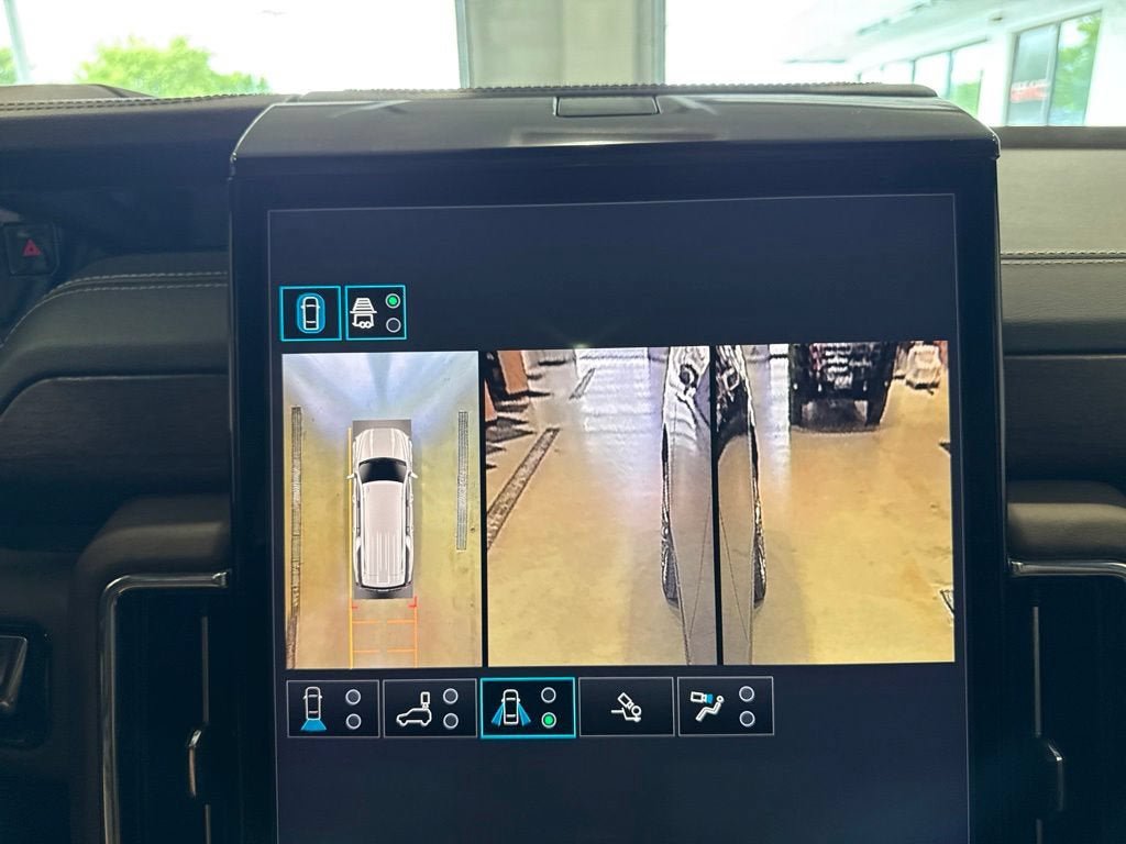 New 2026 GMC Yukon XL Denali Ultimate AWD/4WD image 45