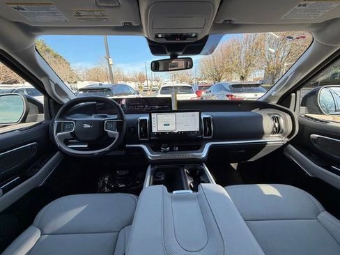 New 2025 Ford Expedition Platinum w/ Platinum Ultimate Package image 12