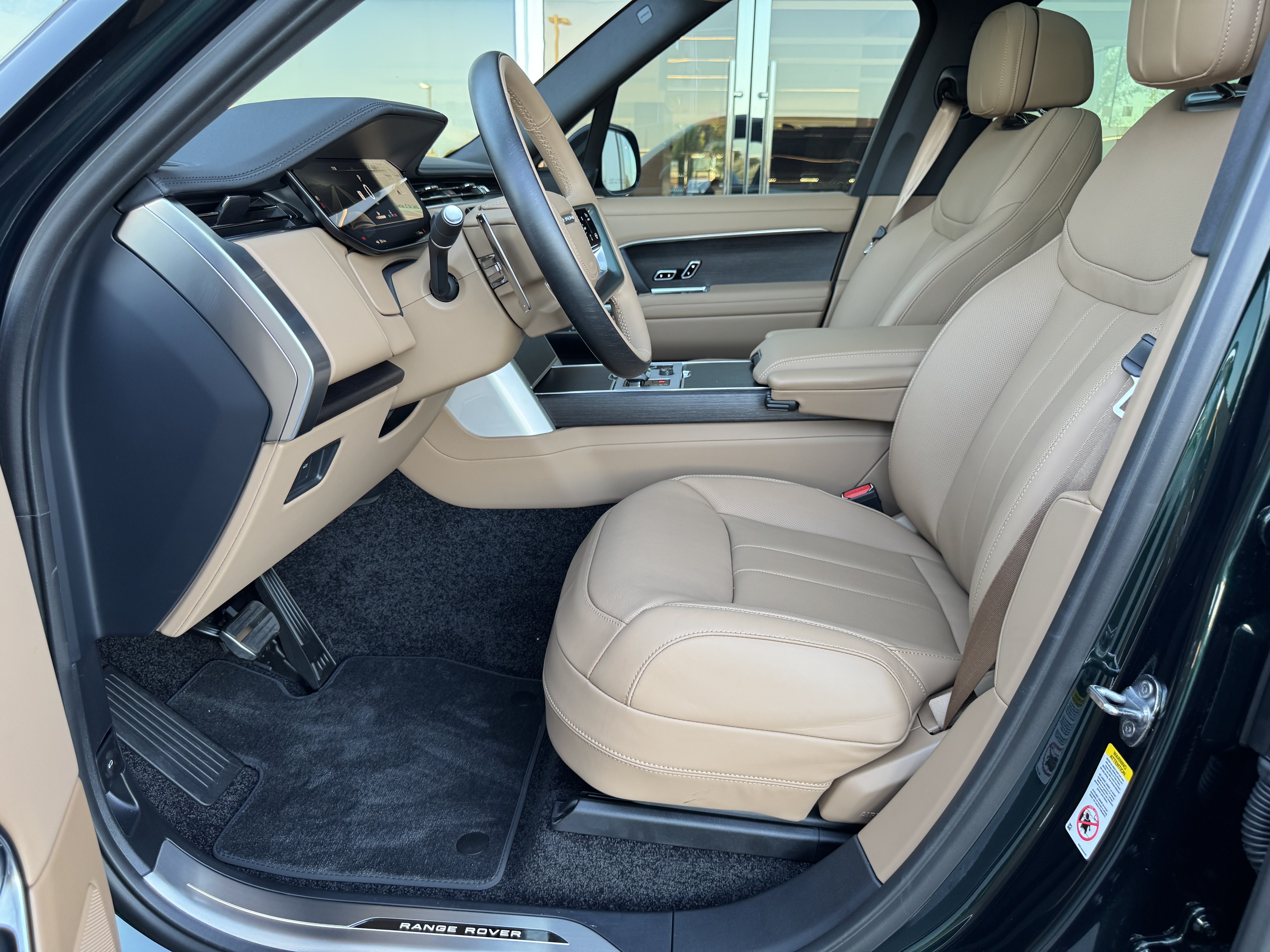 New 2027 Land Rover Range Rover SE AWD/4WD image 13