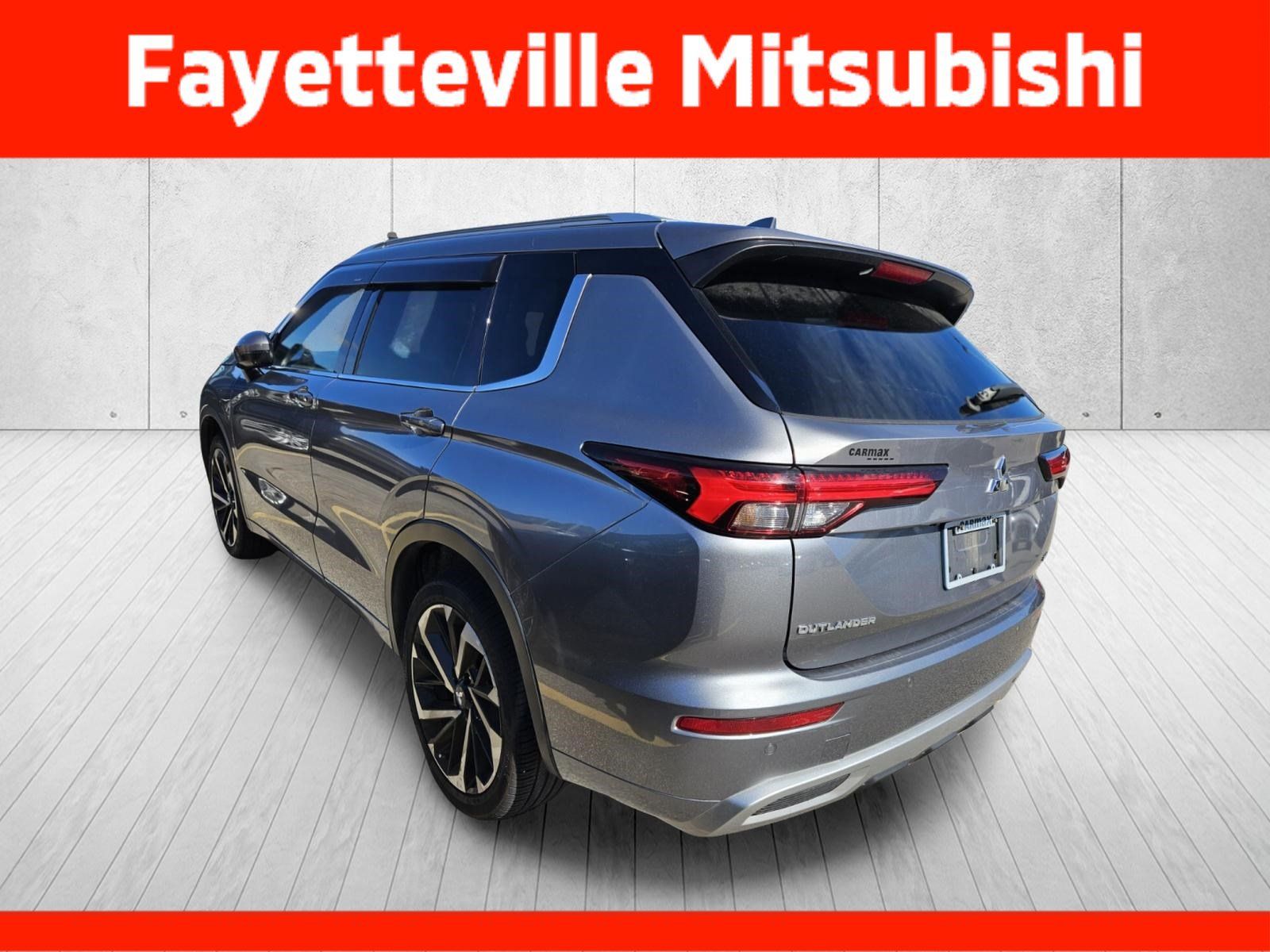 Used 2023 Mitsubishi Outlander SEL AWD/4WD image 9