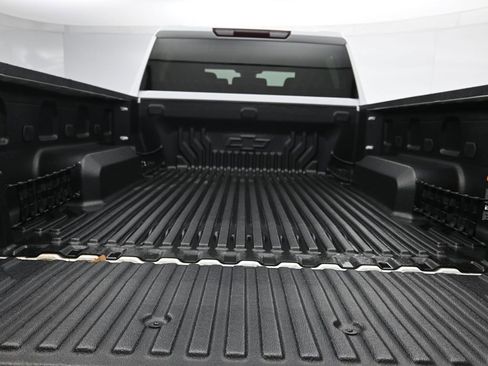 Used 2024 Chevrolet Silverado 2500 LT image 24