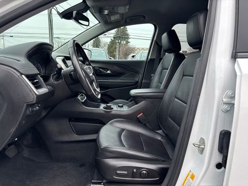 Used 2022 GMC Terrain SLT w/ Elevation Edition AWD/4WD image 17