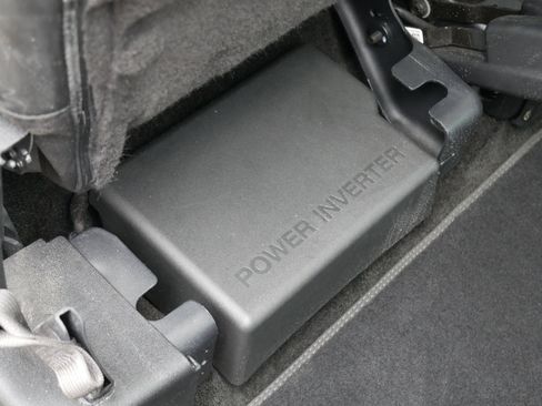 Used 2015 Ford F150 Platinum w/ Equipment Group 701A Luxury image 34