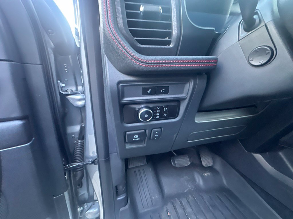Used 2023 Ford Expedition Limited AWD/4WD image 17
