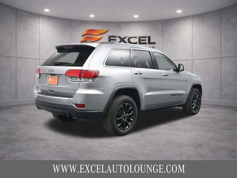 Used 2021 Jeep Grand Cherokee Laredo X AWD/4WD image 9
