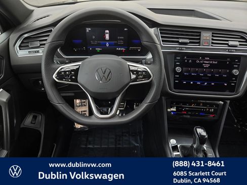 Used 2022 Volkswagen Tiguan SE R-Line FWD image 14