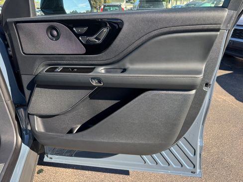 New 2025 Lincoln Aviator Reserve w/ Illumination Package image 28