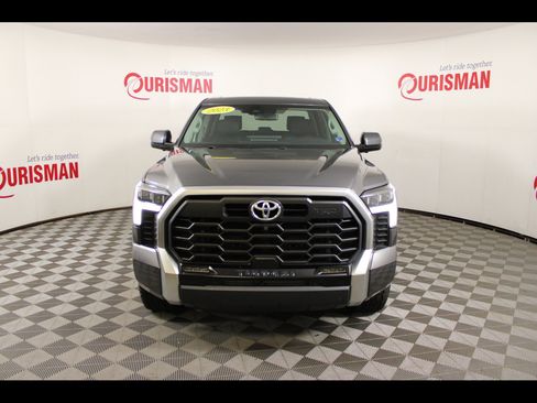 Used 2023 Toyota Tundra Limited w/ TRD Off-Road Package AWD/4WD image 10
