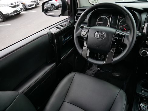 Used 2020 Toyota 4Runner TRD Pro AWD/4WD image 9