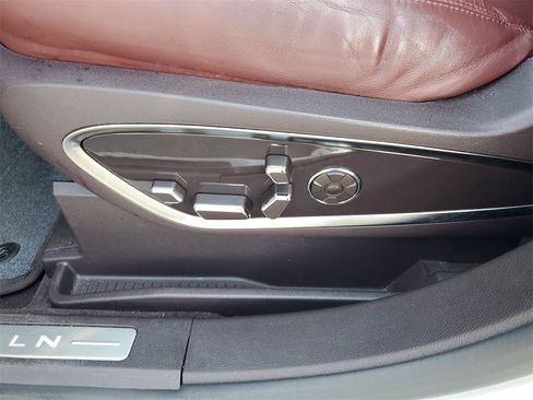 Used 2019 Lincoln Nautilus Black Label image 21