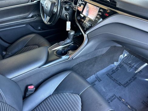 Certified 2020 Toyota Camry SE w/ Carpet Mat Package FWD image 18