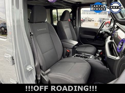 Used 2021 Jeep Wrangler Unlimited Sahara w/ Uconnect 4C Nav & Sound Group image 27