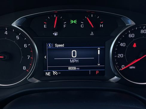 Used 2023 GMC Acadia SLE w/ Driver Convenience Package image 16