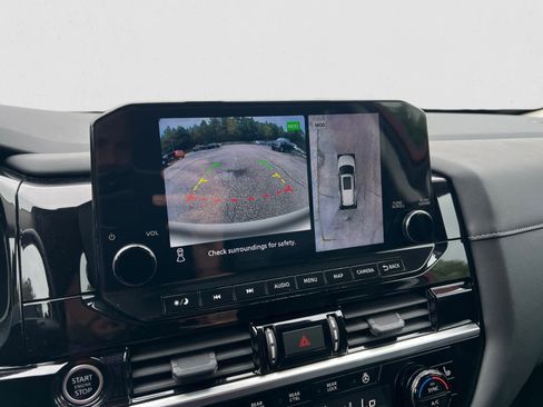 Certified 2023 Nissan Pathfinder SL image 19