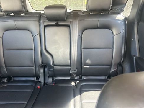 Used 2020 Ford Escape SEL image 21