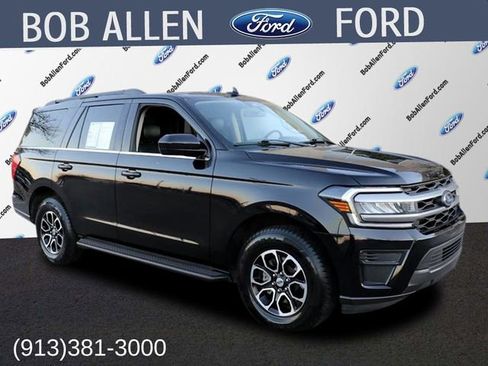 Used 2024 Ford Expedition XLT image 1