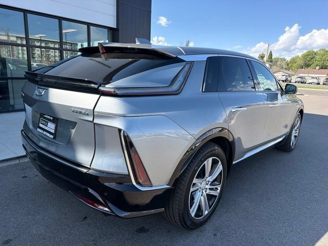 Used 2024 Cadillac Lyriq Tech AWD/4WD image 10