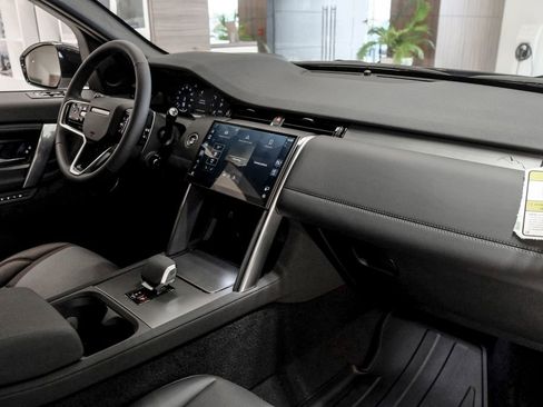 New 2026 Land Rover Discovery Sport Landmark AWD/4WD image 20