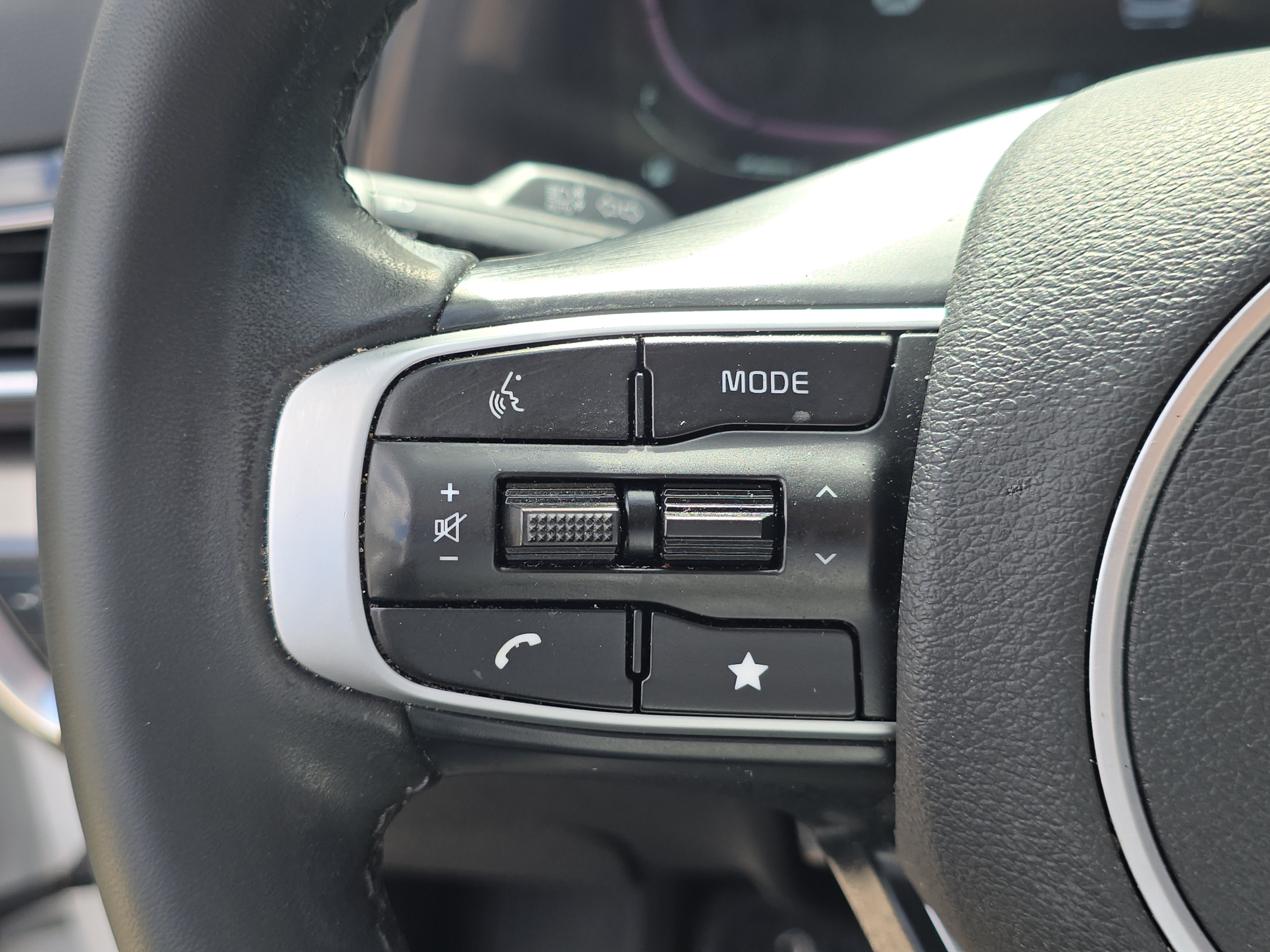 Certified 2023 Kia Sportage EX FWD image 28