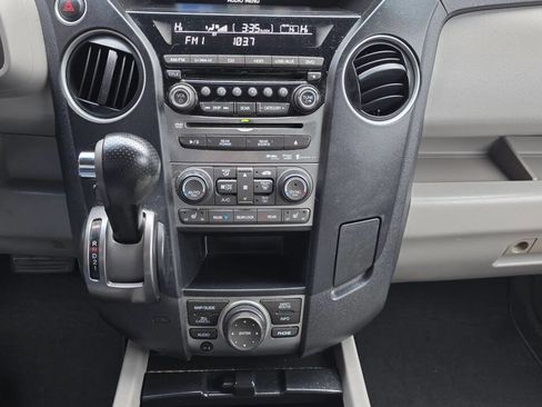 Used 2015 Honda Pilot Touring image 21