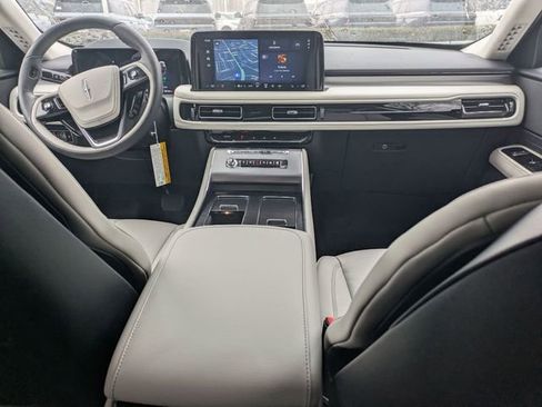 New 2026 Lincoln Aviator Premiere w/ Jet Appearance Package image 5