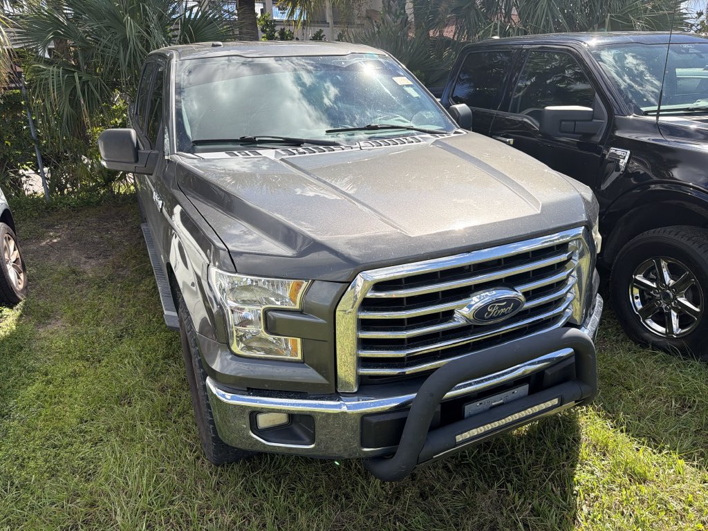 Used 2016 Ford F150 XLT w/ Equipment Group 302A Luxury RWD image 3