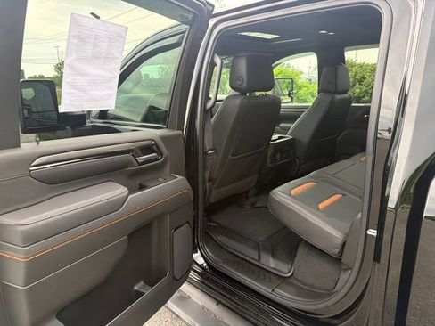 Certified 2026 GMC Sierra 3500 AT4 AWD/4WD image 20