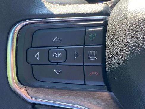 Used 2023 Jeep Wagoneer Series II AWD/4WD image 19