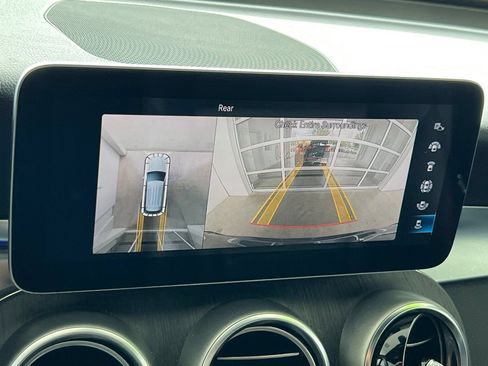 Used 2020 Mercedes-Benz GLC 300 4MATIC image 23