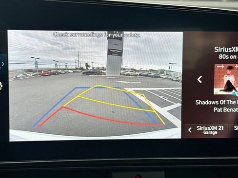 Certified 2025 Hyundai Elantra SEL image 21