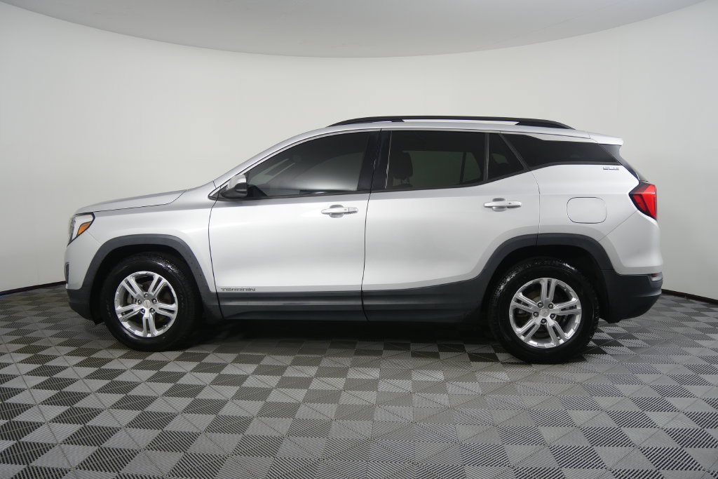 Used 2018 GMC Terrain SLE w/ Driver Convenience Package FWD image 7