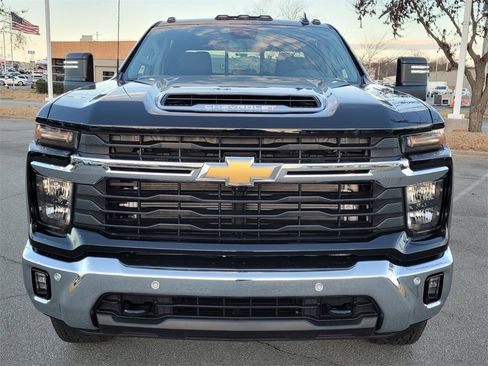 Used 2026 Chevrolet Silverado 2500 LT w/ Safety Package image 13