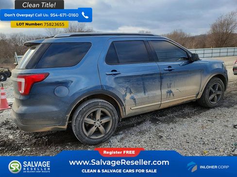 Used 2018 Ford Explorer XLT image 4