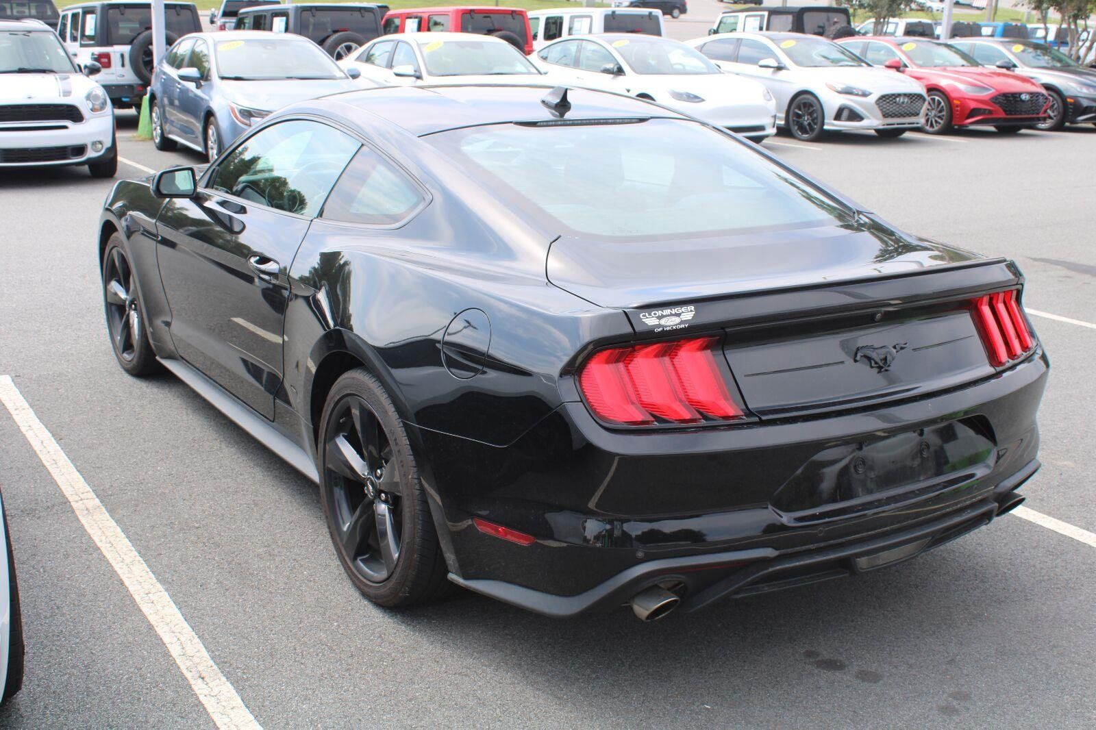 Used 2022 Ford Mustang Coupe w/ Equipment Group 101A RWD image 8