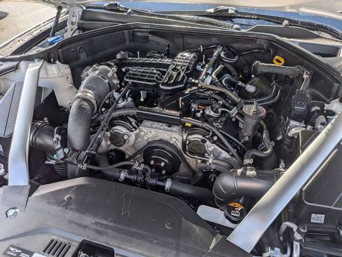 Used 2022 Genesis G70 3.3T image 37