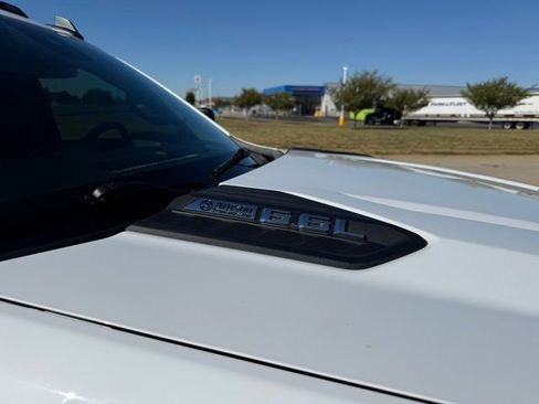 Used 2024 Chevrolet Silverado 2500 Custom w/ Custom Value Package image 7