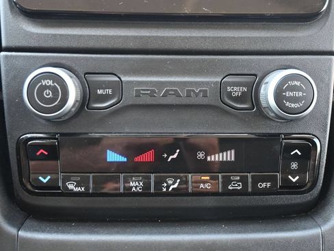 Used 2023 RAM ProMaster 2500 FWD image 21