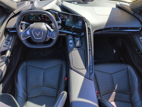 Used 2024 Chevrolet Corvette Stingray Premium Conv w/ Z51 Performance Package image 27