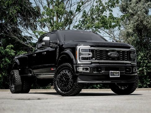 Used 2026 Ford F450 Platinum w/ Platinum Plus Package AWD/4WD image 1