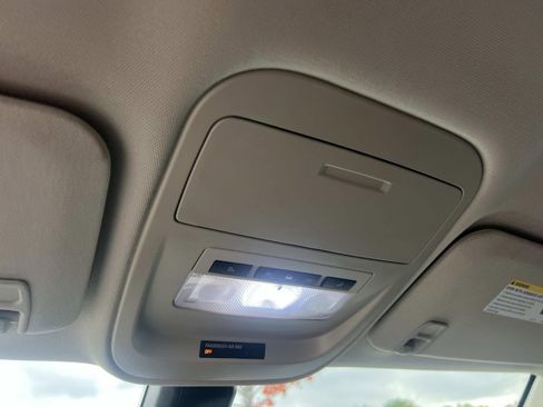 Used 2018 Chevrolet Colorado Z71 image 31