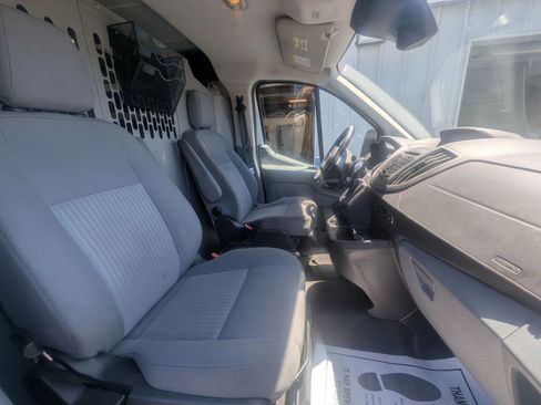Used 2017 Ford Transit 250 130 Low Roof RWD image 7