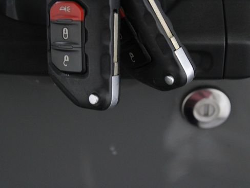 Used 2021 Jeep Gladiator Rubicon image 17