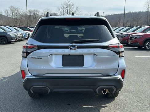 Certified 2025 Subaru Forester Limited image 5
