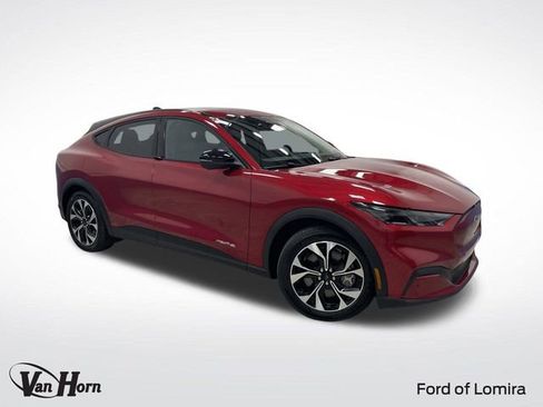 Used 2024 Ford Mustang Mach-E Select image 1