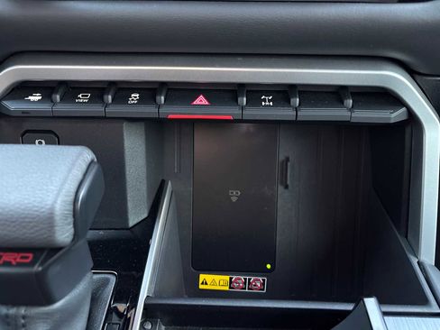 Used 2025 Toyota Sequoia Platinum image 28