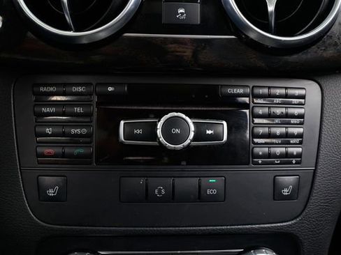 Used 2014 Mercedes-Benz GLK 350 2WD image 34