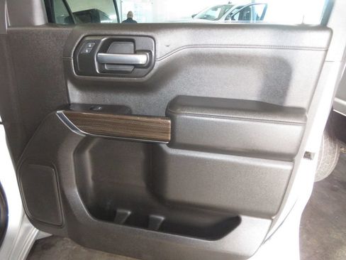 Used 2019 Chevrolet Silverado 1500 LT w/ All-Star Edition AWD/4WD image 33