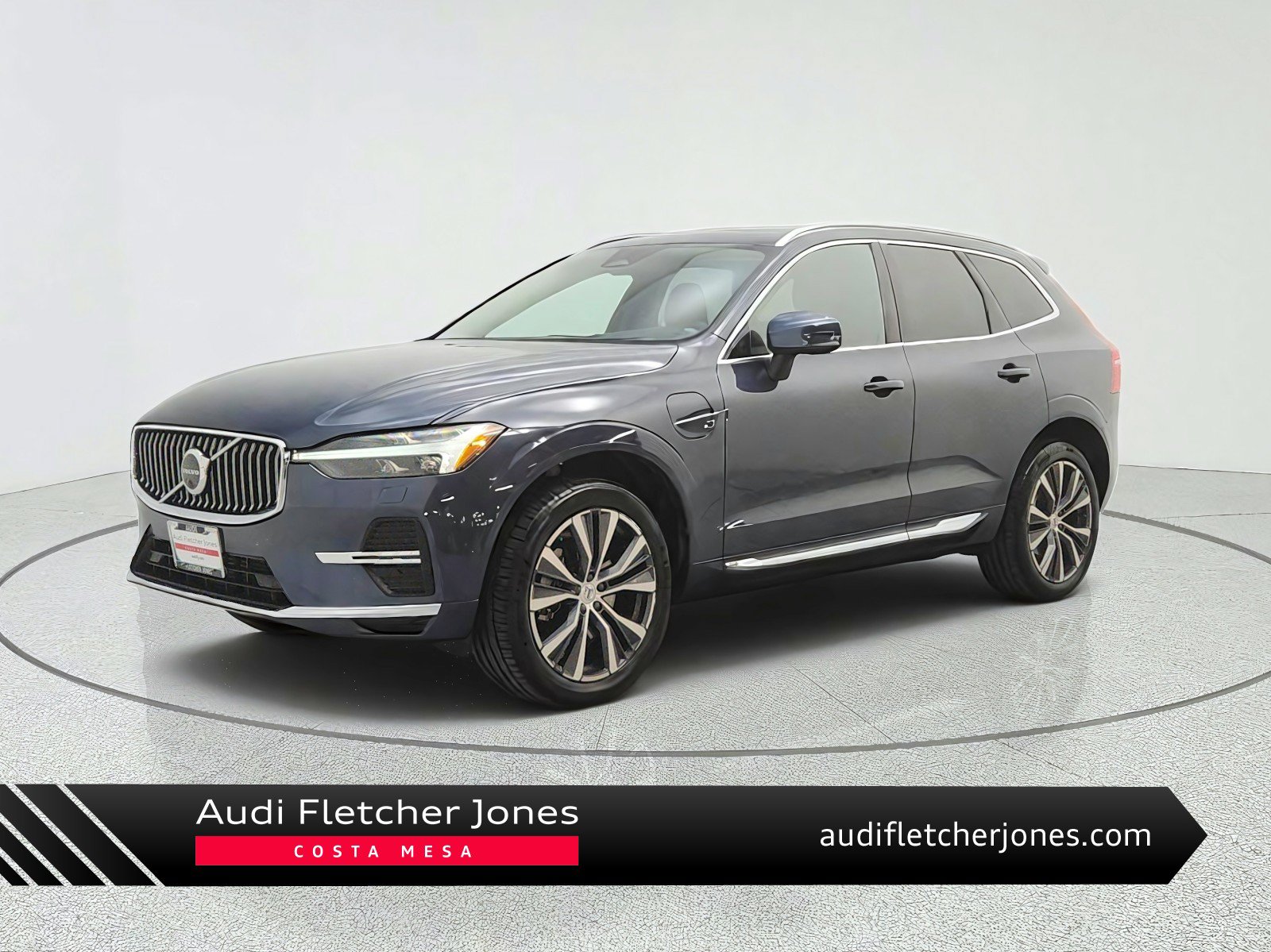 Used 2022 Volvo XC60 T8 Inscription Expression w/ Advanced Package AWD/4WD image 1