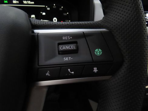 New 2025 Mitsubishi Outlander SE image 13