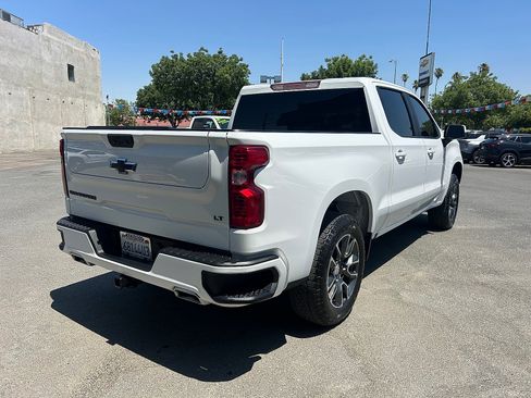 Used 2023 Chevrolet Silverado 1500 LT w/ Z71 Off-Road Package AWD/4WD image 3